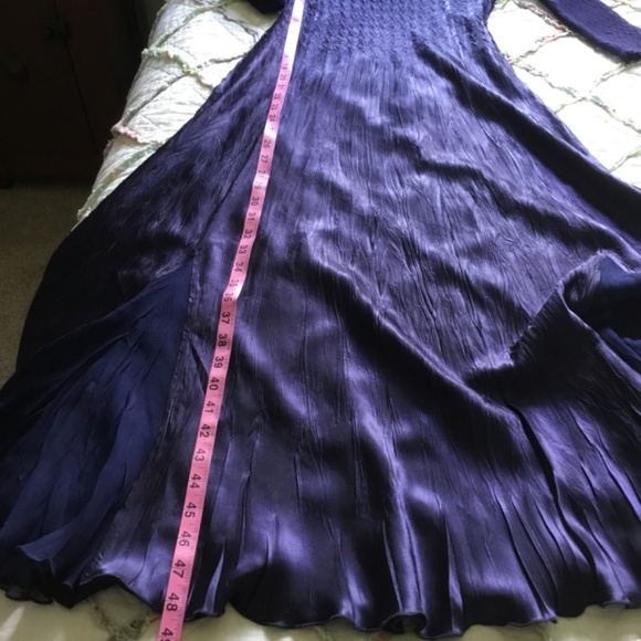 Mother of the Bride/Groom, bridesmaids Gown - Picture 5 of 5